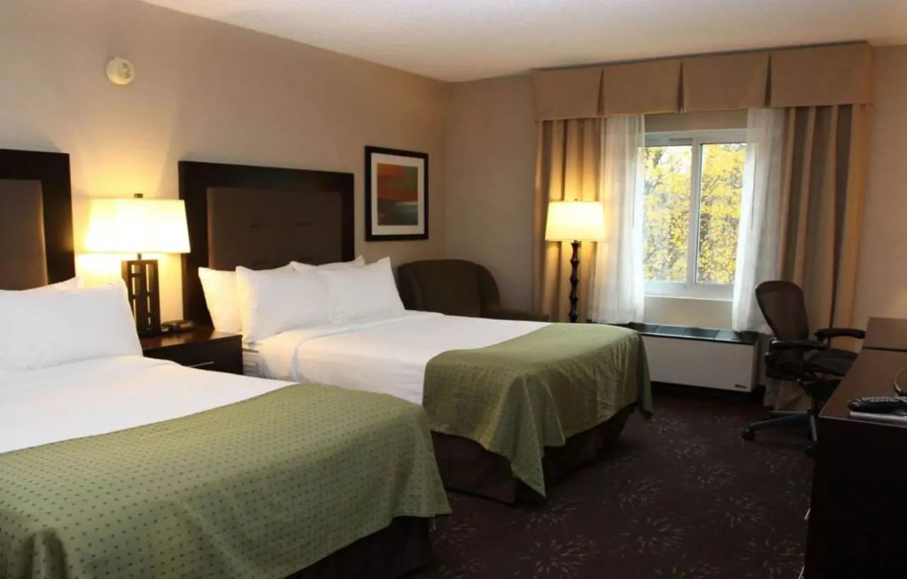 Holiday Inn Budd Lake - Rockaway Area by IHG
