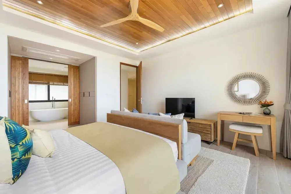 Villa Aroka 4 Bed Sea View - KBR41