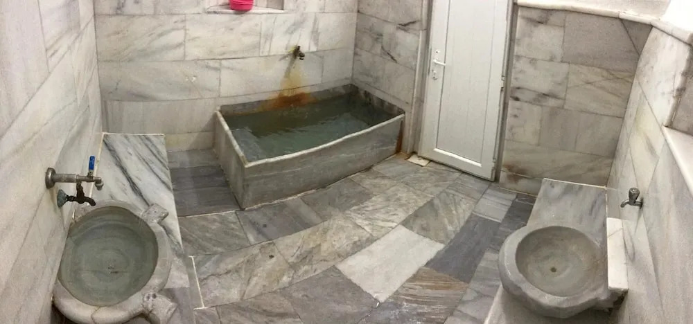 Demirci Otel