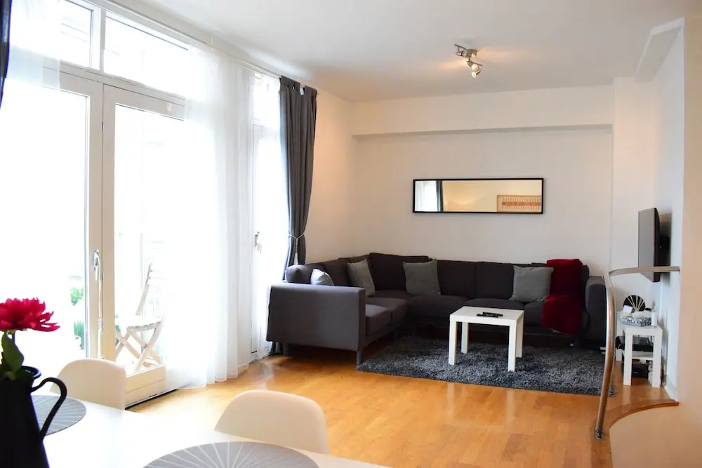 2 Bedroom Apartment in Central Dublin Sleeps 4