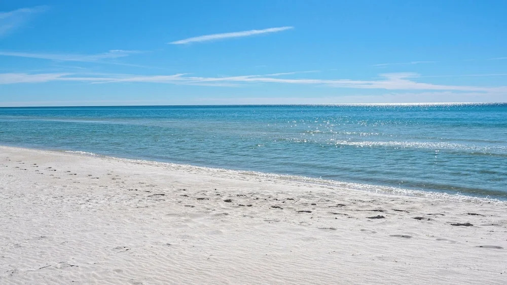 5 Br/4ba~ Heated Community Pool ~gulf Views ~ Freshly Updated ~ Tesla Charger