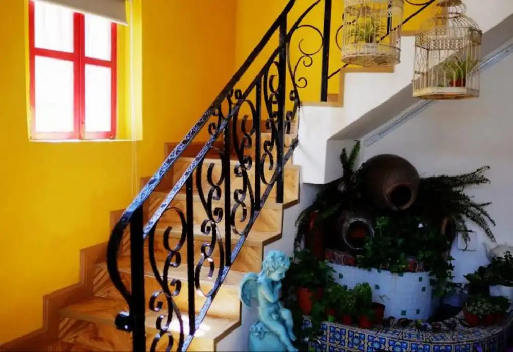 Sharemood Guest House