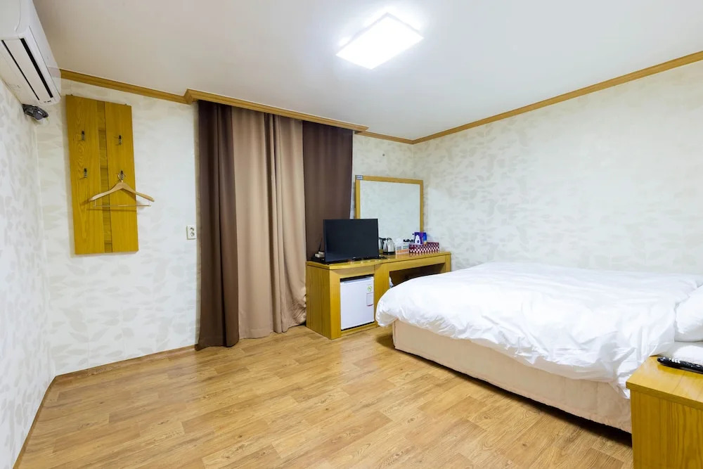 Papaya Motel