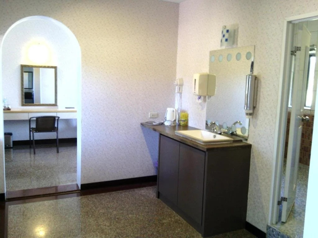 Lev 77 Hostel