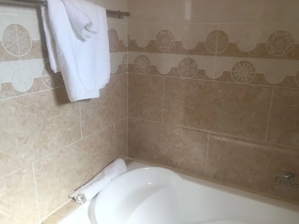 Apelles Palace Guest House