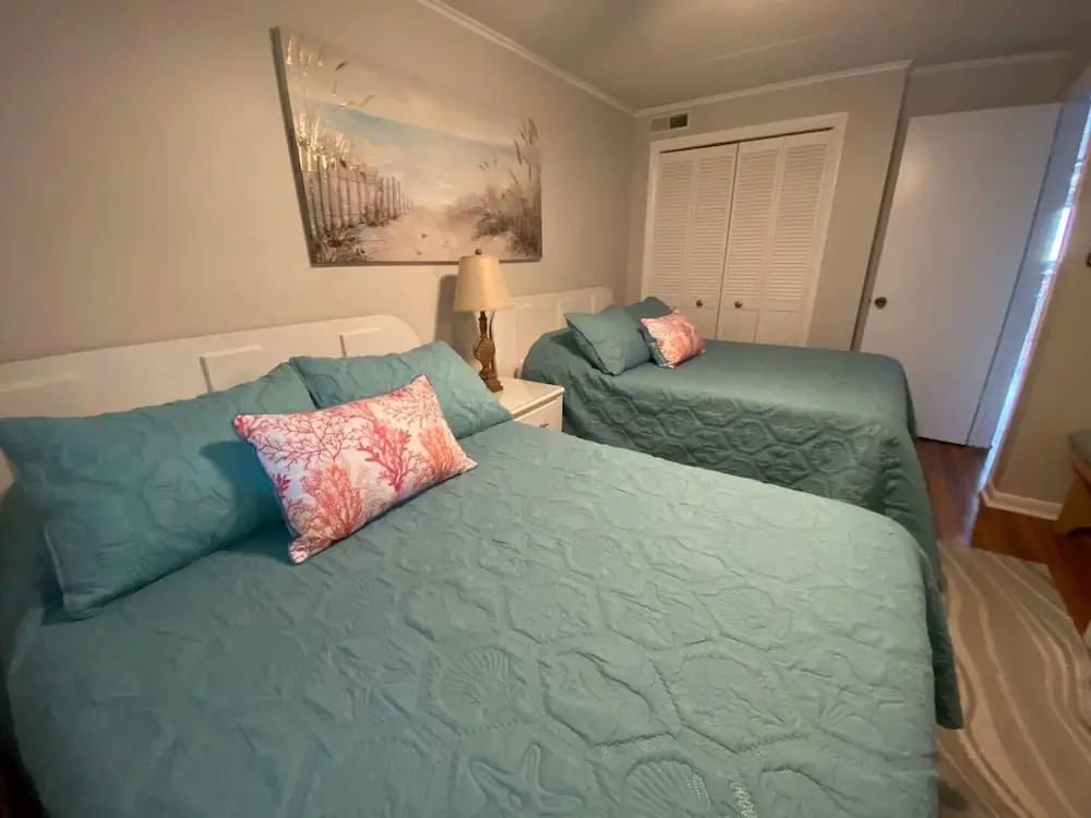Thunder Island 109c 2 Bedroom Condo by RedAwning