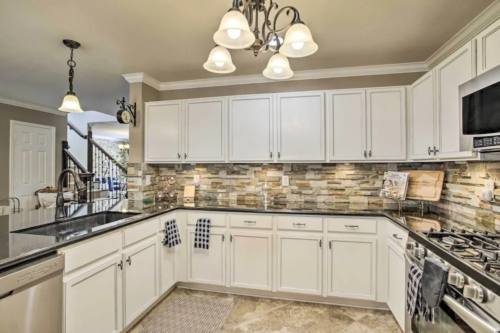 Luxe Home 30 Miles to Houston w/ Pool & Grill