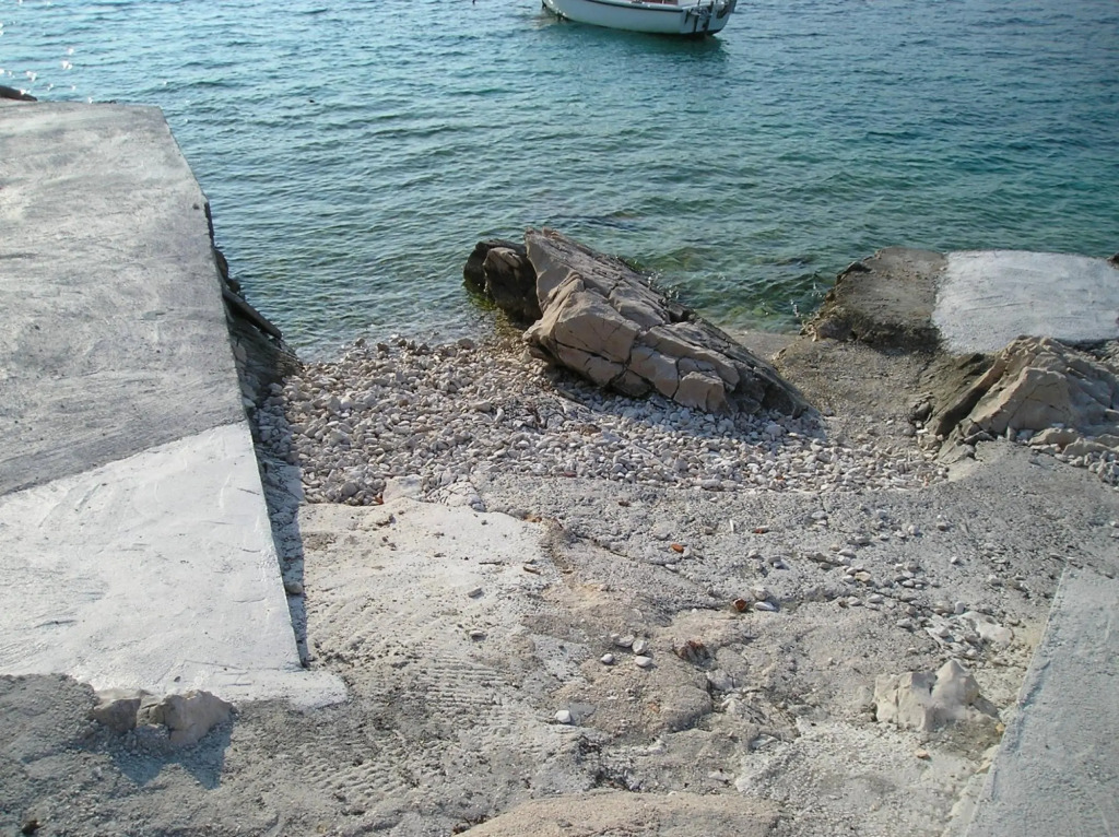 Tih - 20 m From sea - A2 Maslina