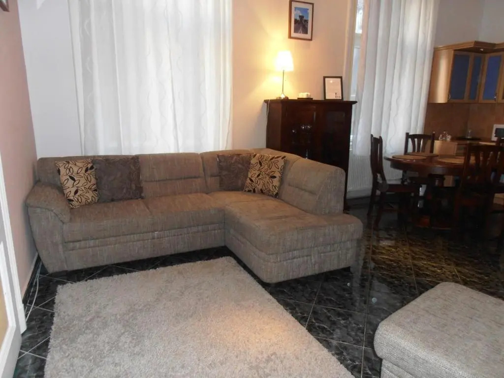 Liana-Luxury And Central Flat