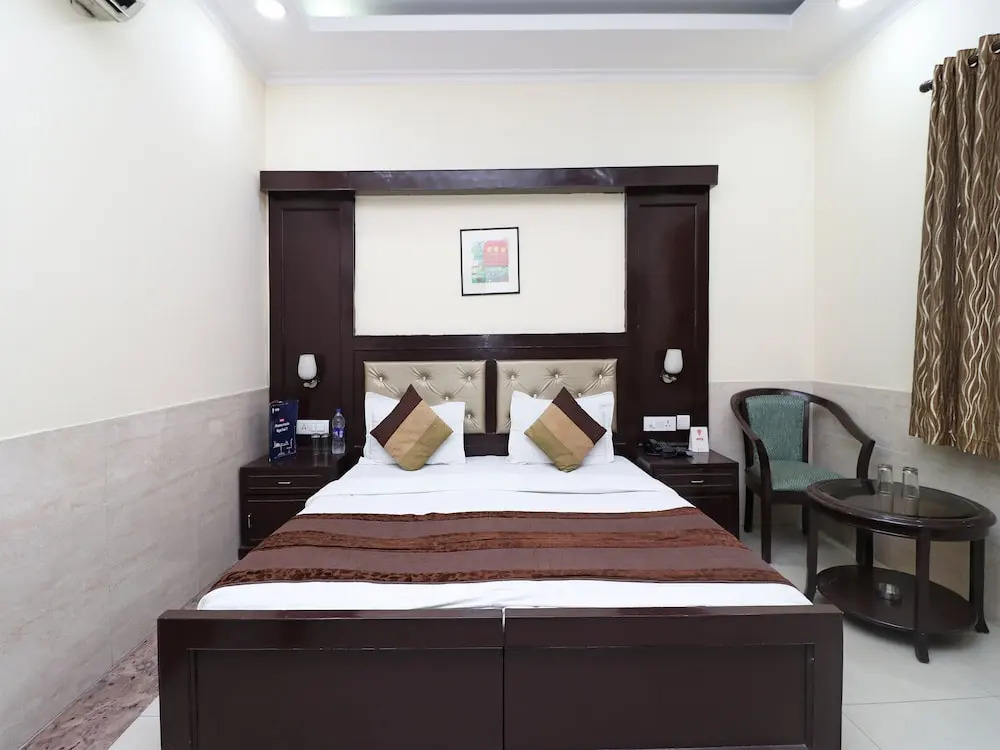 OYO 377 Hotel Excellent
