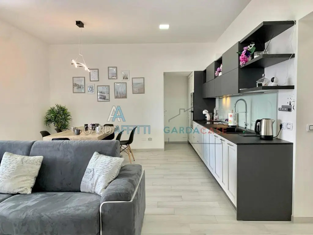 Cristallo Apartment - Desenzano Del Garda - GardaAffitti com