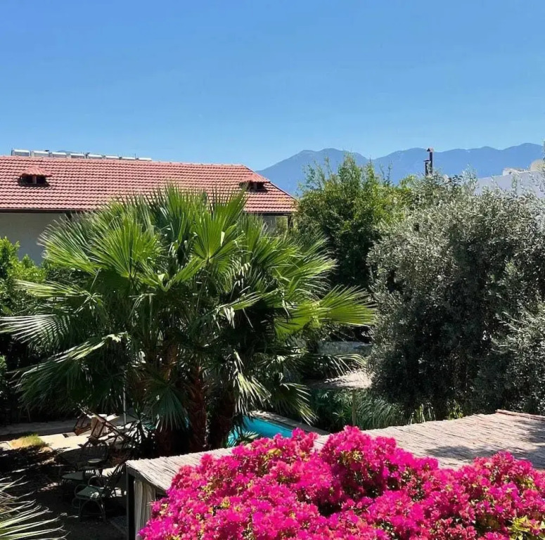 Seki̇z Oda Otel