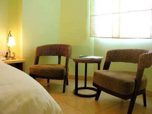 Sanya Relax Concise Hotel
