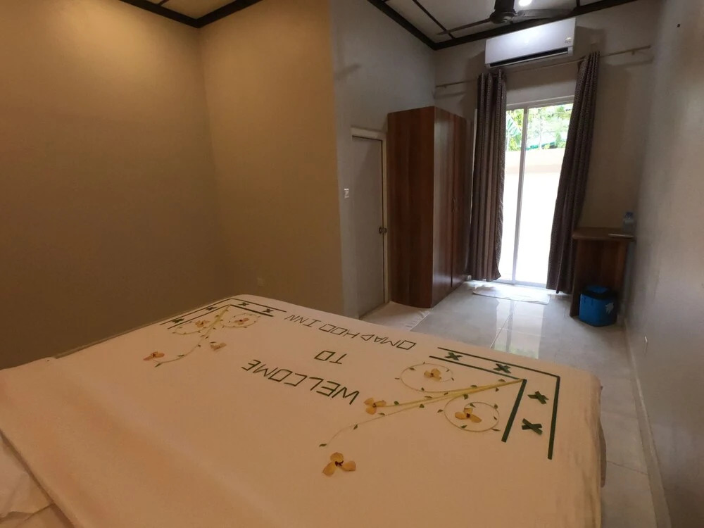 Omadhoo Inn