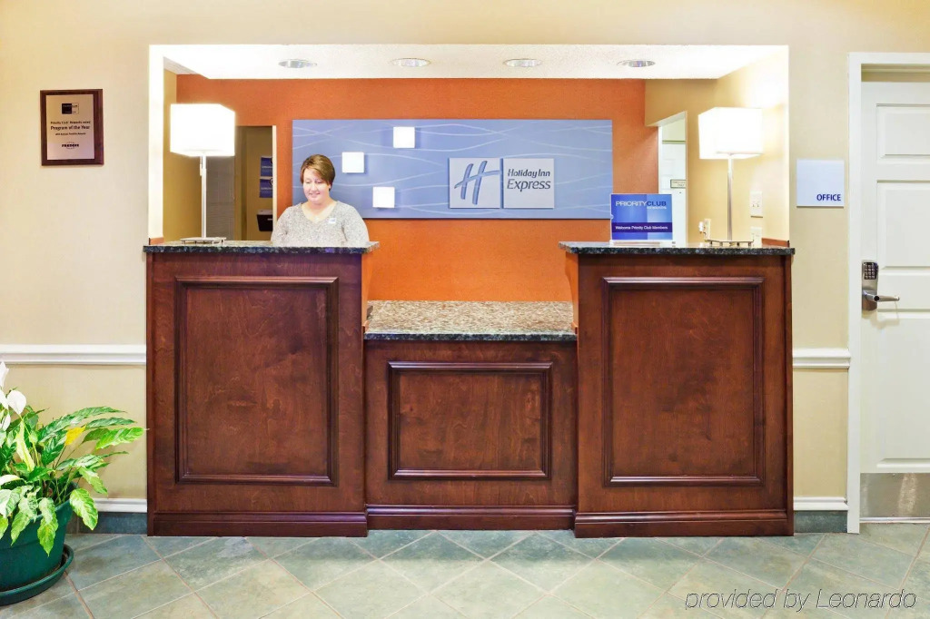 Holiday Inn Express & Suites Alcoa Knoxville Airport by IHG