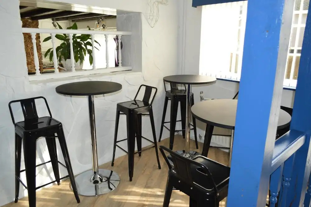 Smugglers Hotel