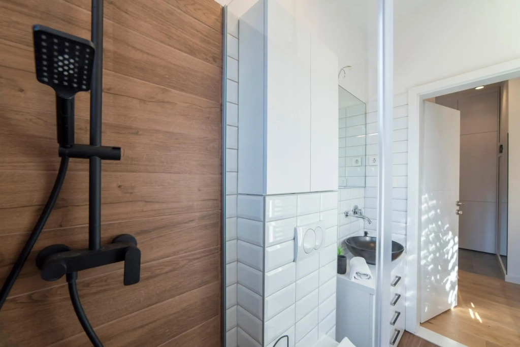 Green Leaf Apartment
