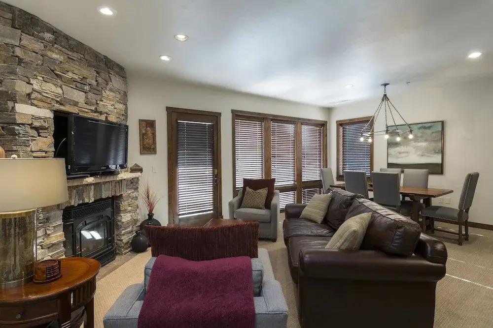 Silver Baron Lodge 2 Condo Bedroom with Spa by Deer Valley Resort