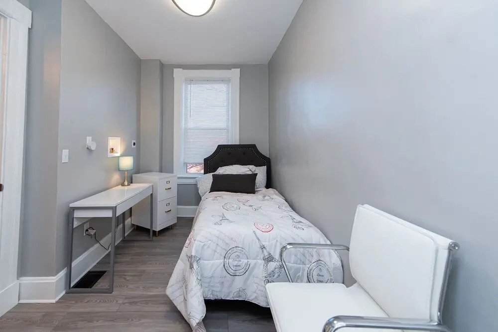 The Incline Suite 2