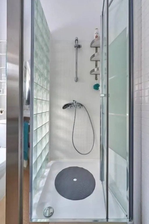 Lisbon Haven \- Family Apartment by the Metro w\/AC