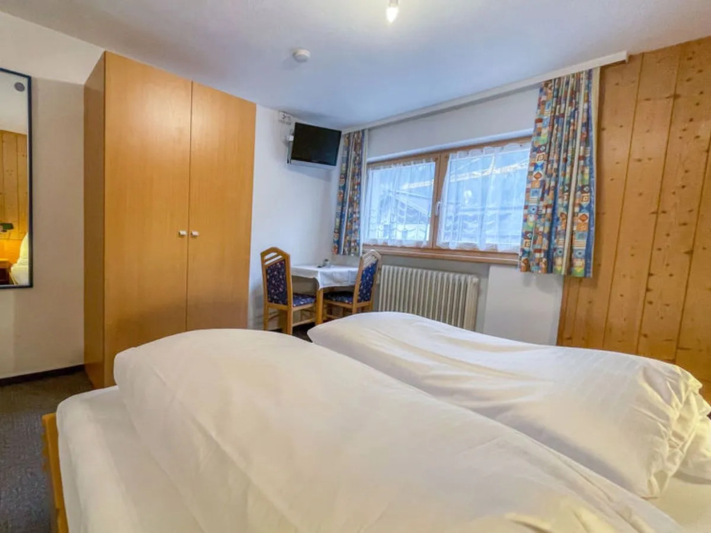 Zentral (PET211)