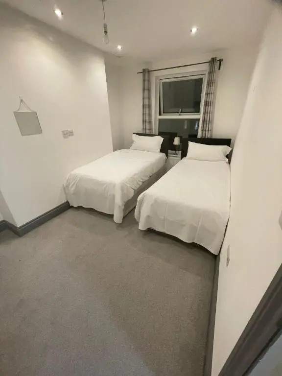 NKY CLASSIC BRIXTON APARTMENT Three