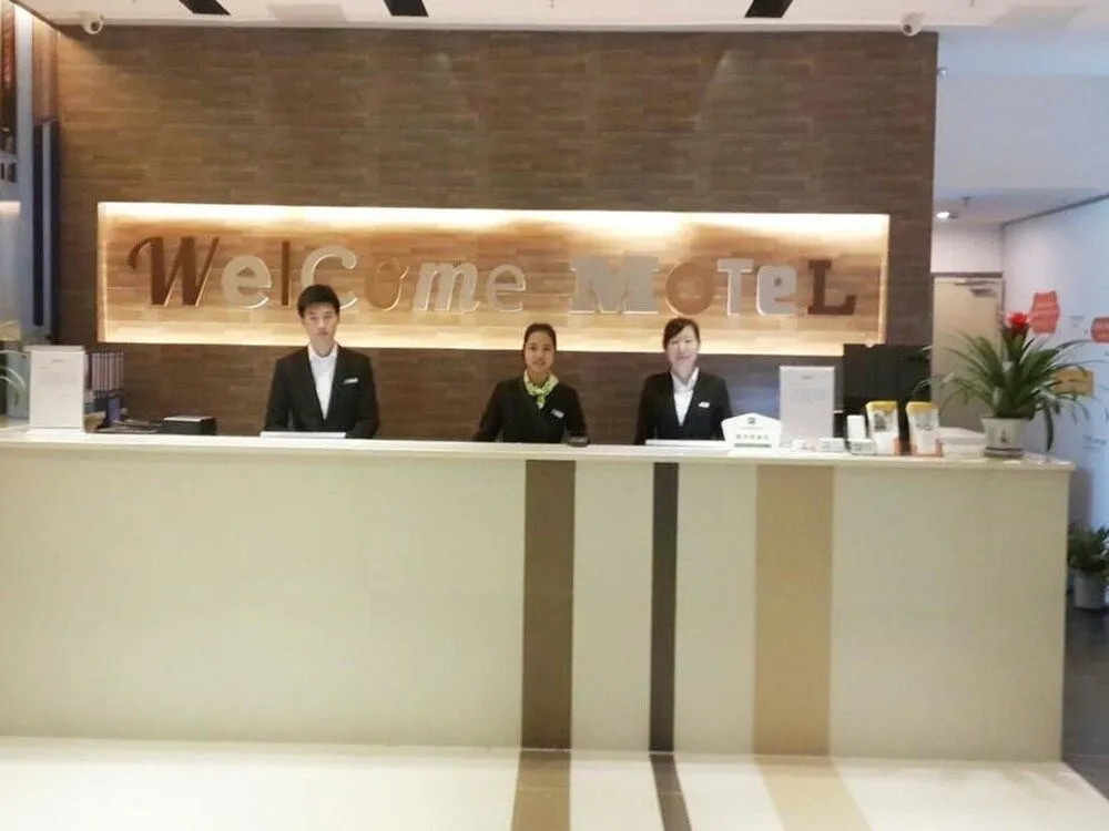 Motel 168 Shenzhen Futian Port Guihua Road Branch