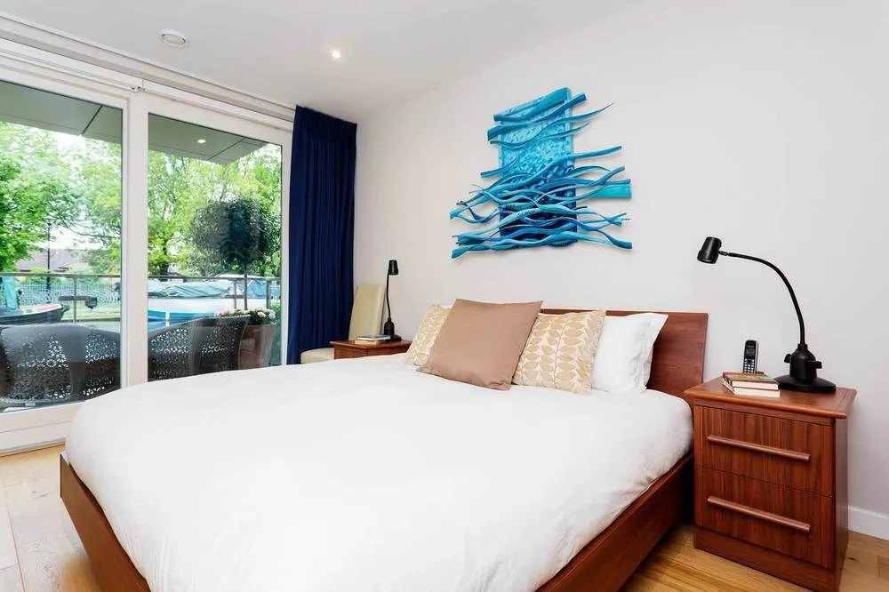 Veeve - Waterfront Flat