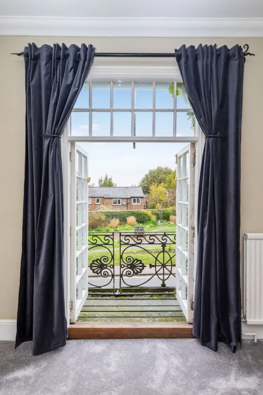 Morleys Rooms - Located in the heart of Hurstpierpoint by Huluki Sussex Stays