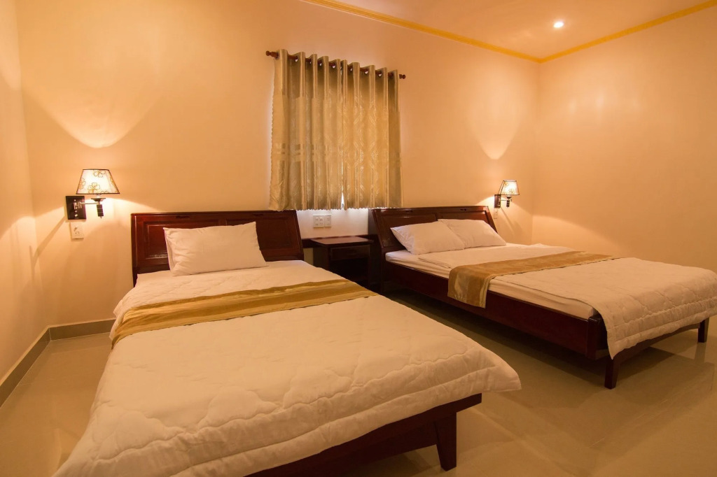 Nhat Ha Hotel