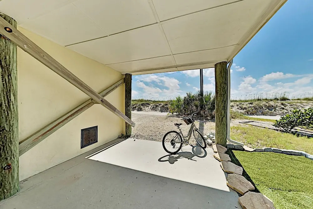 Beachfront W/ Gorgeous Atlantic Views 3 Bedroom Home