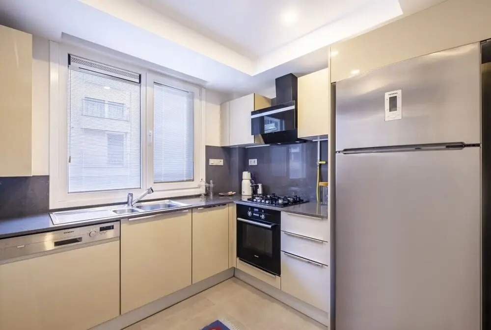 Sleek and Modern Flat Near Caddebostan Coast