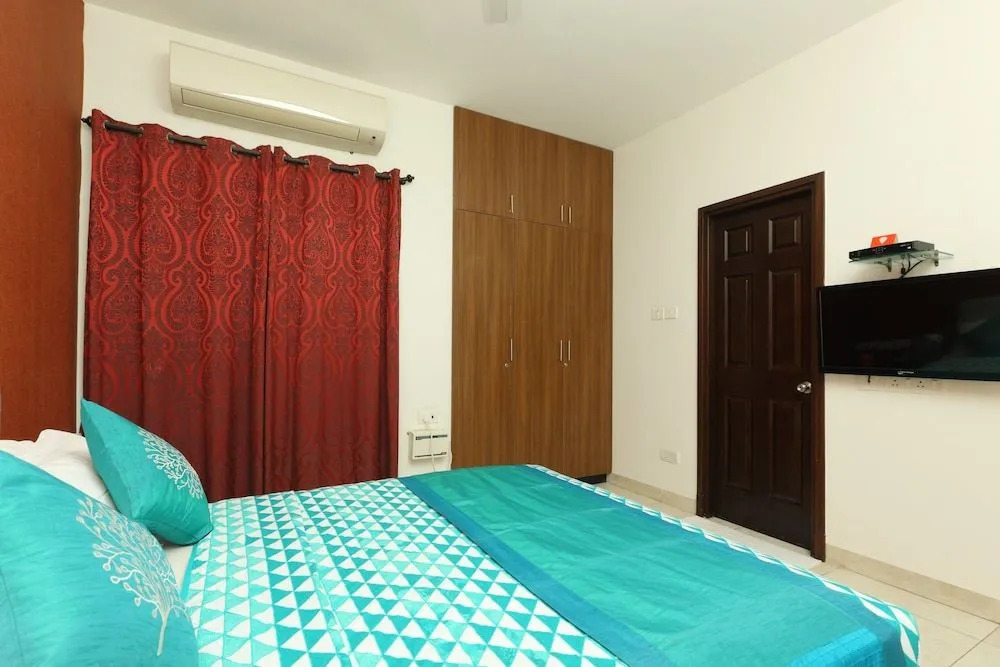 OYO 23294 SilverKey Sector 63 Noida