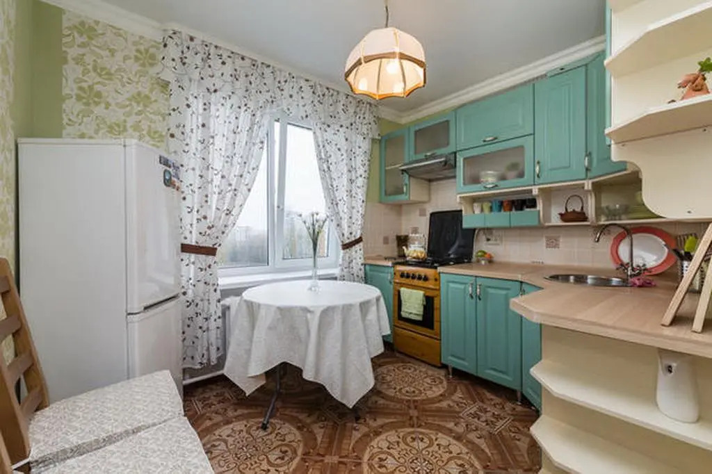 Apartment Ordzhonikidze 55