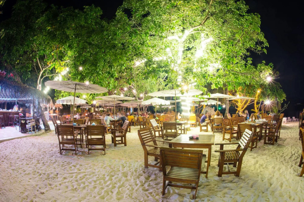 Отель Phi Phi The Beach Resort