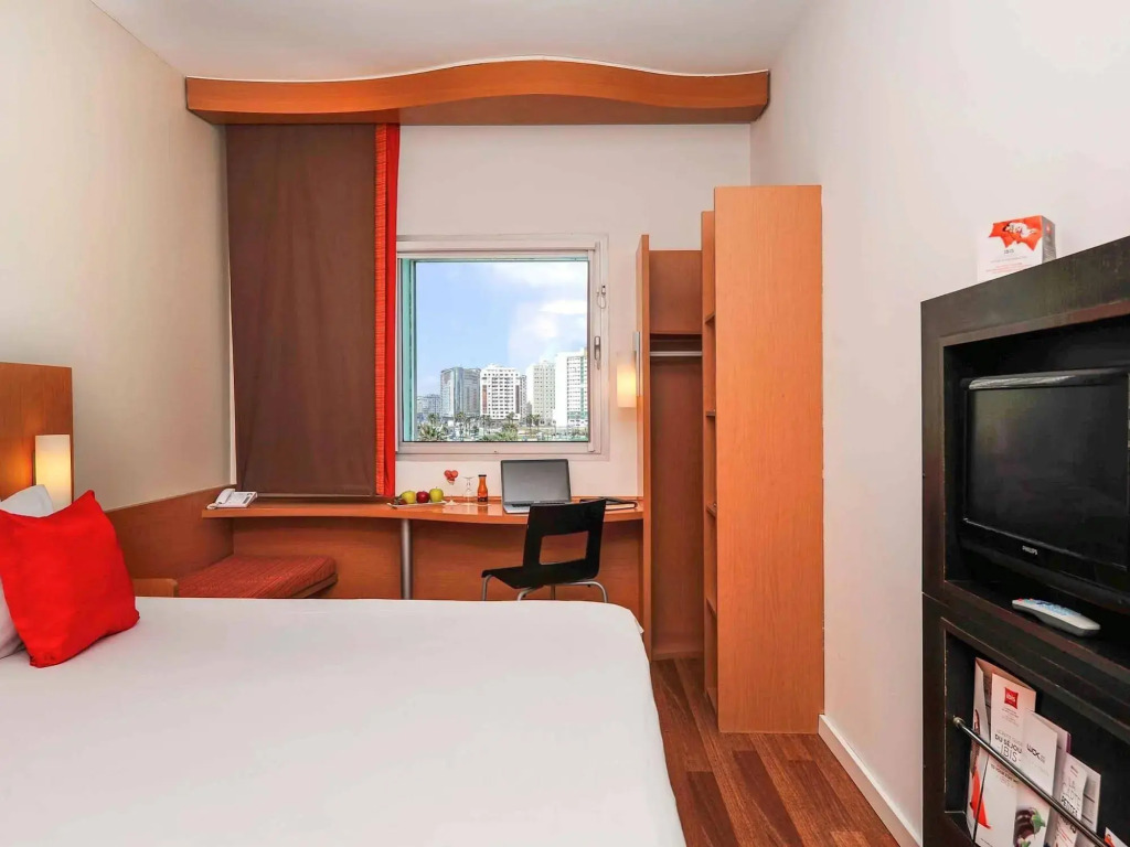 Ibis Tanger City Center