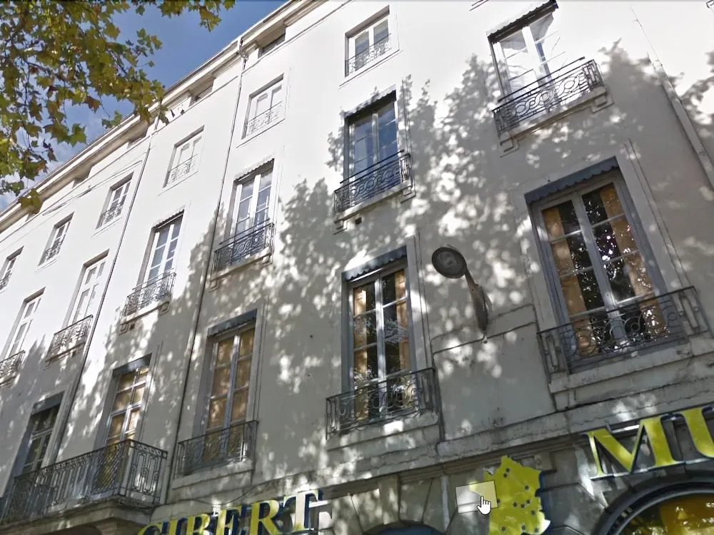 Honorê - Hôtel Pour Nomades Rêveurs - 3 Quai Gailleton