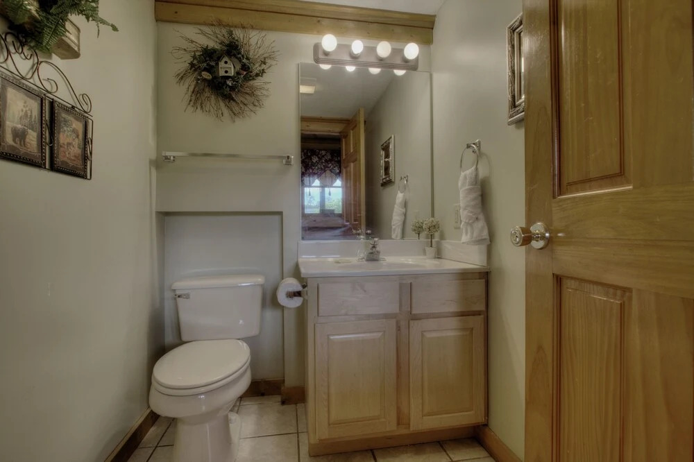 The Nutty Nook  287 - Two Bedroom Cabin