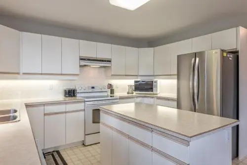 Sunset Peak - 3 Bed / 4 Bath Home