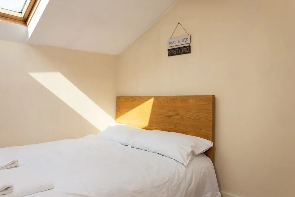 2 Bedroom Apartment in Dalston