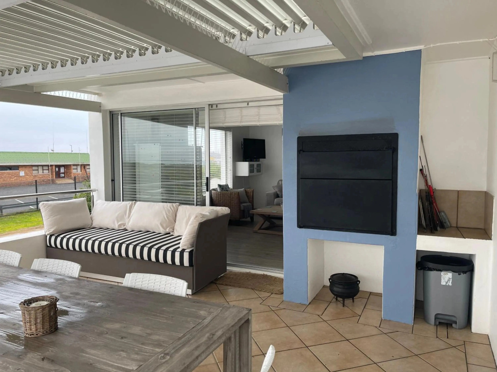 Harbour House 25