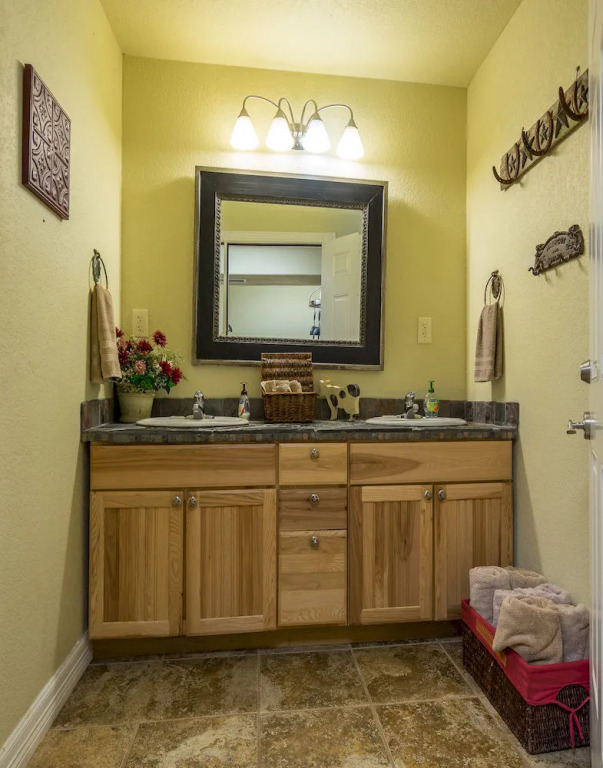 Canyon Lake Condos - Lakeview Vacation Rentals
