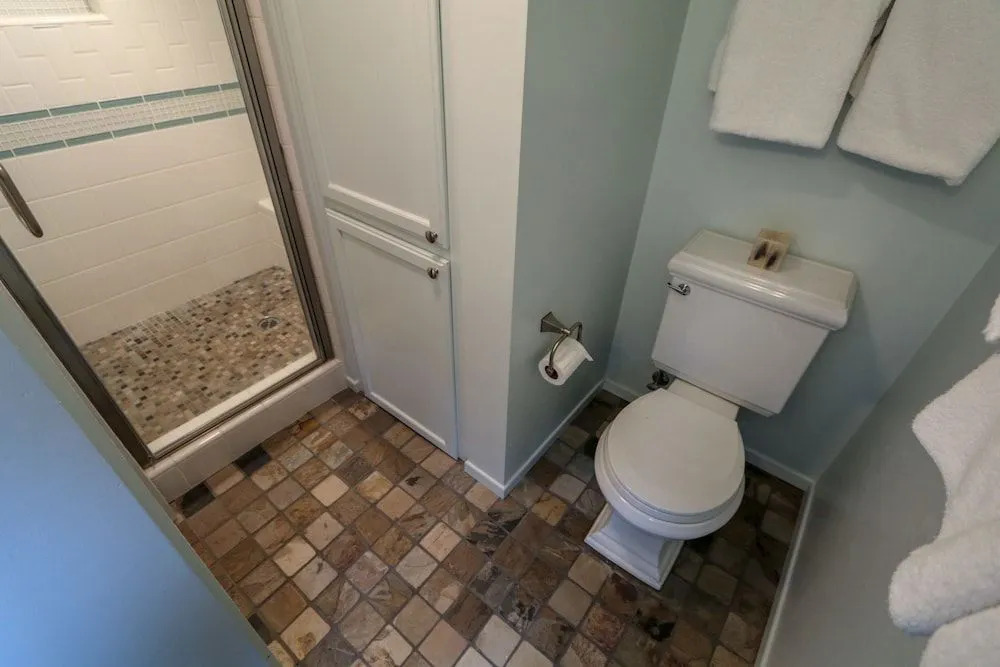 Snowcreek II 202 Remodeled, Light and Bright Condo with Washer Dryer by RedAwning