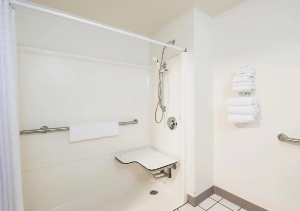 Serena Inn & Suites of Rapid City