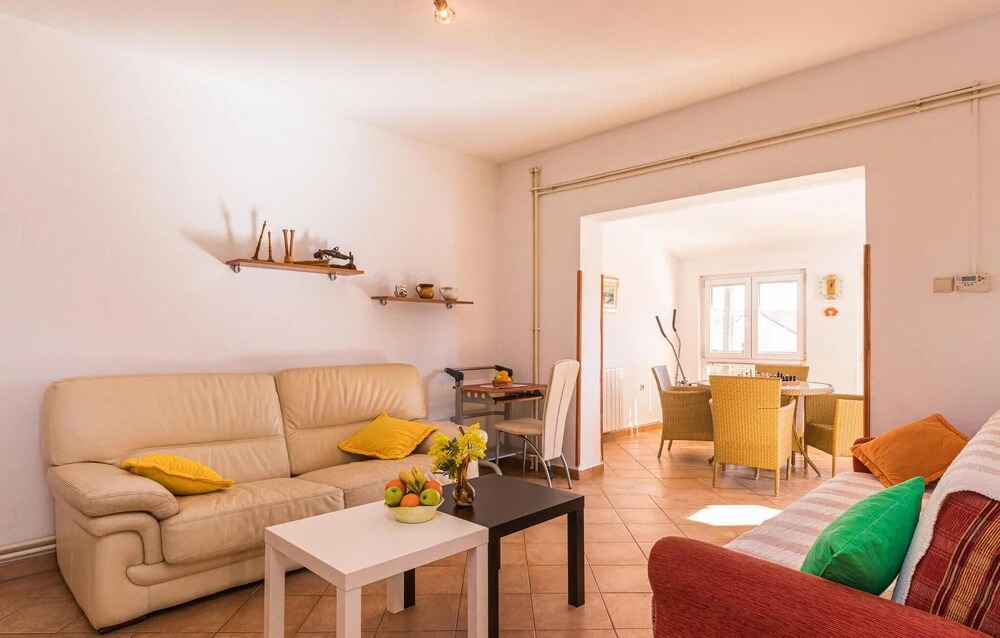 Nice Apartment in Pula With Wifi and 2 Bedrooms