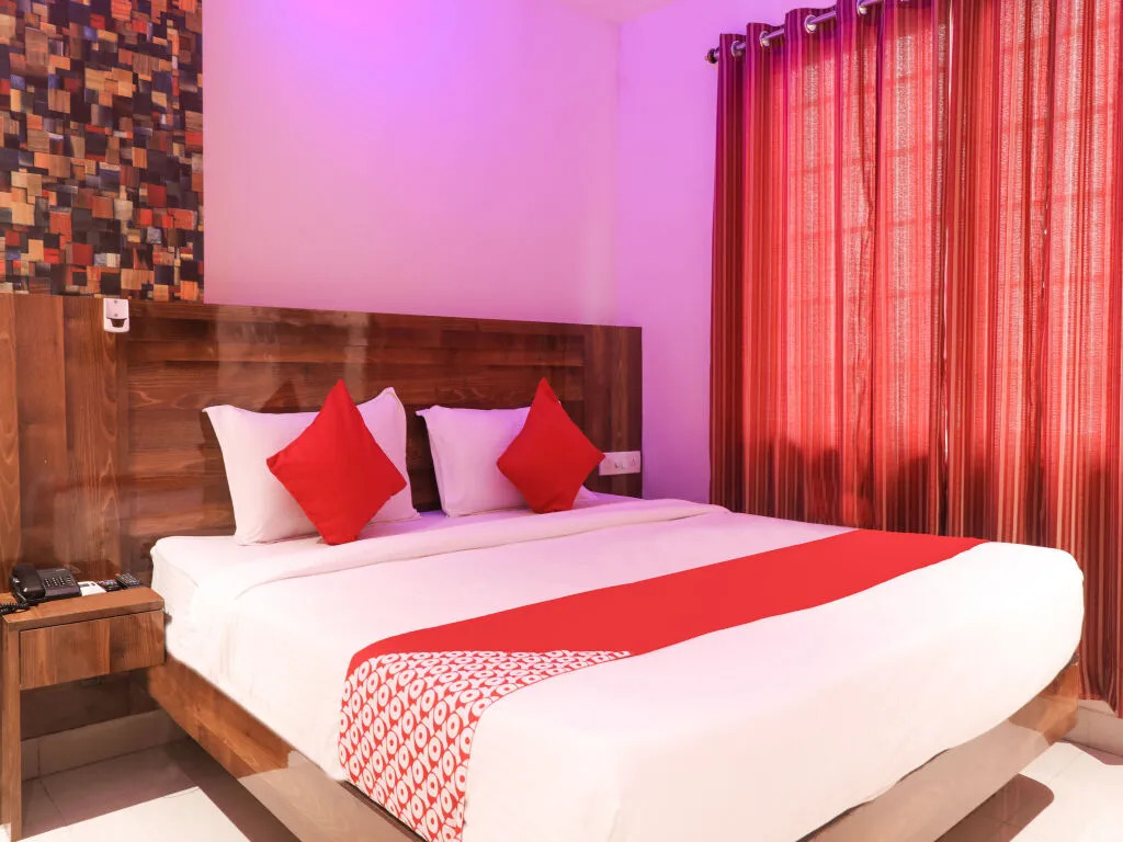 OYO 16428 Hotel Comfort Inn