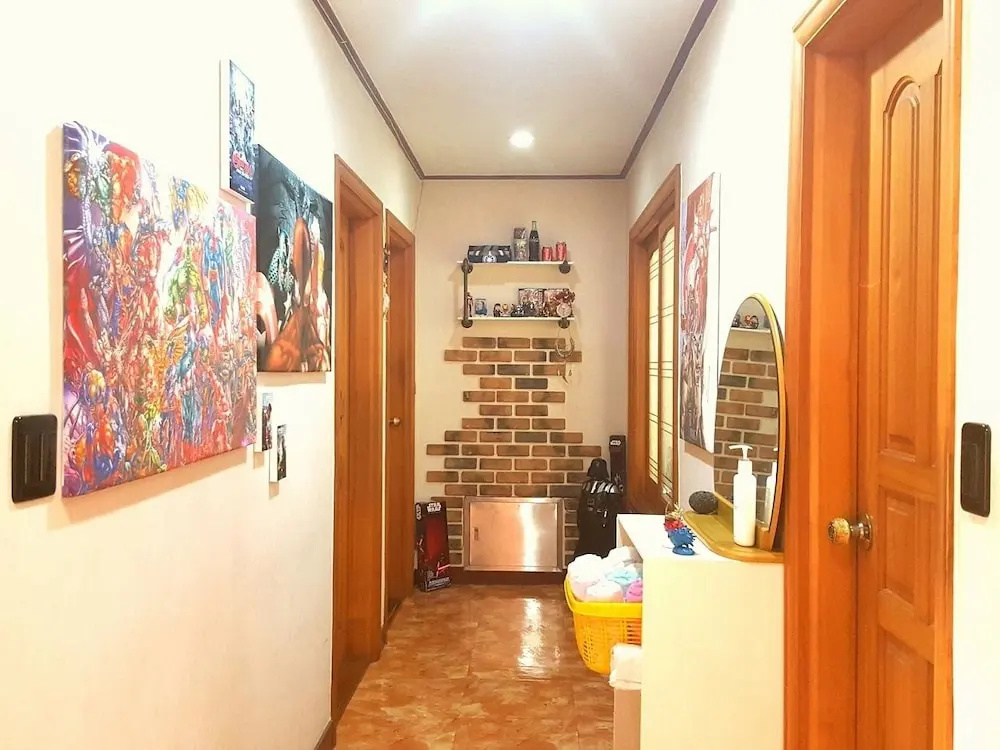 Captain Jeju Guesthouse - Hostel