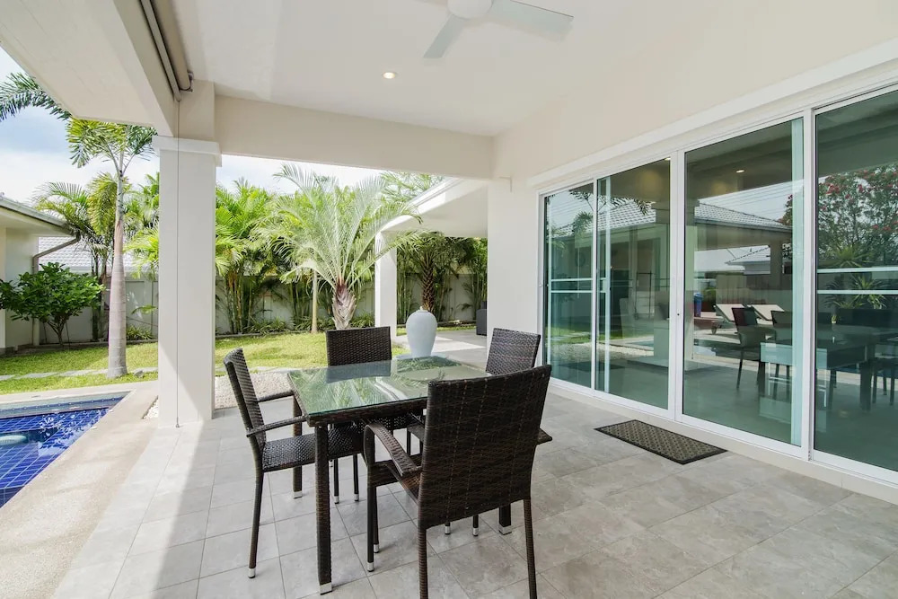 3 Bedroom Pool Villa L53