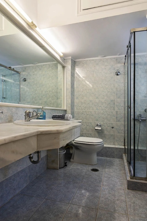 Piccadilly Circus deluxe flat Athens