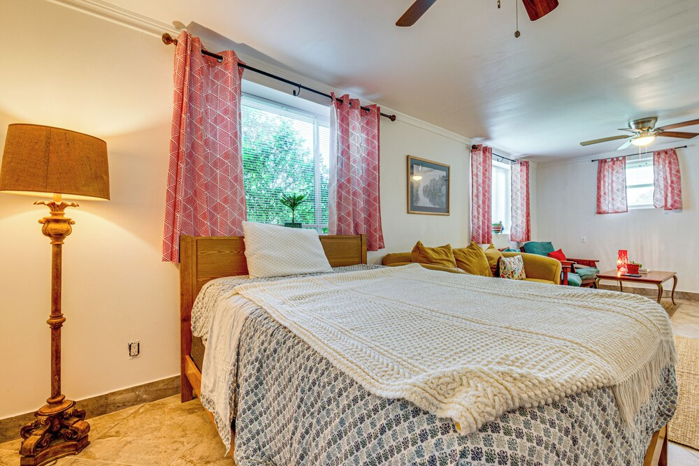 1 Mi to Train: ATL Area Apt w/ Patio & Shared Yard